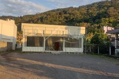 Prédio Comercial em Riozinho
