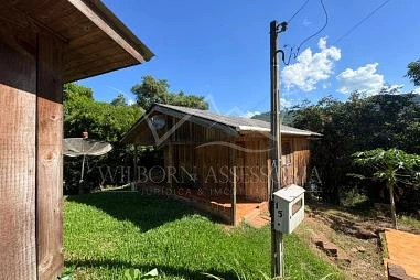 Casa de Madeira em Riozinho